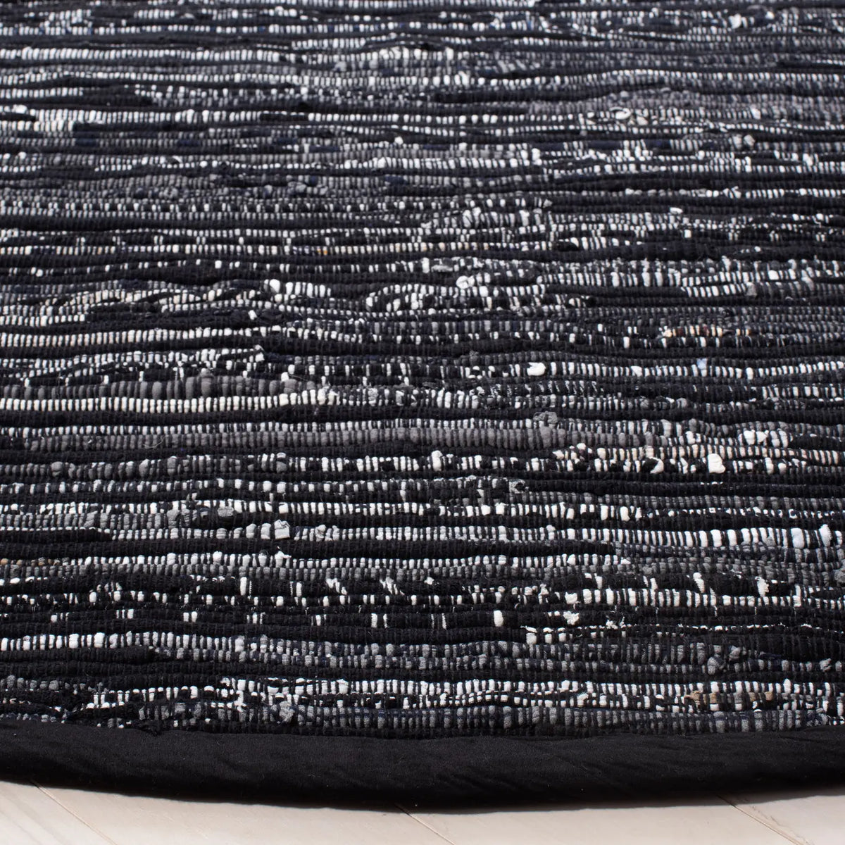 Safavieh Rag Rug 6'-0" x 6'-0" Rug in Black