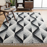 Safavieh Kilim 4'-0" x 6'-0" Rug in Ivory / Black