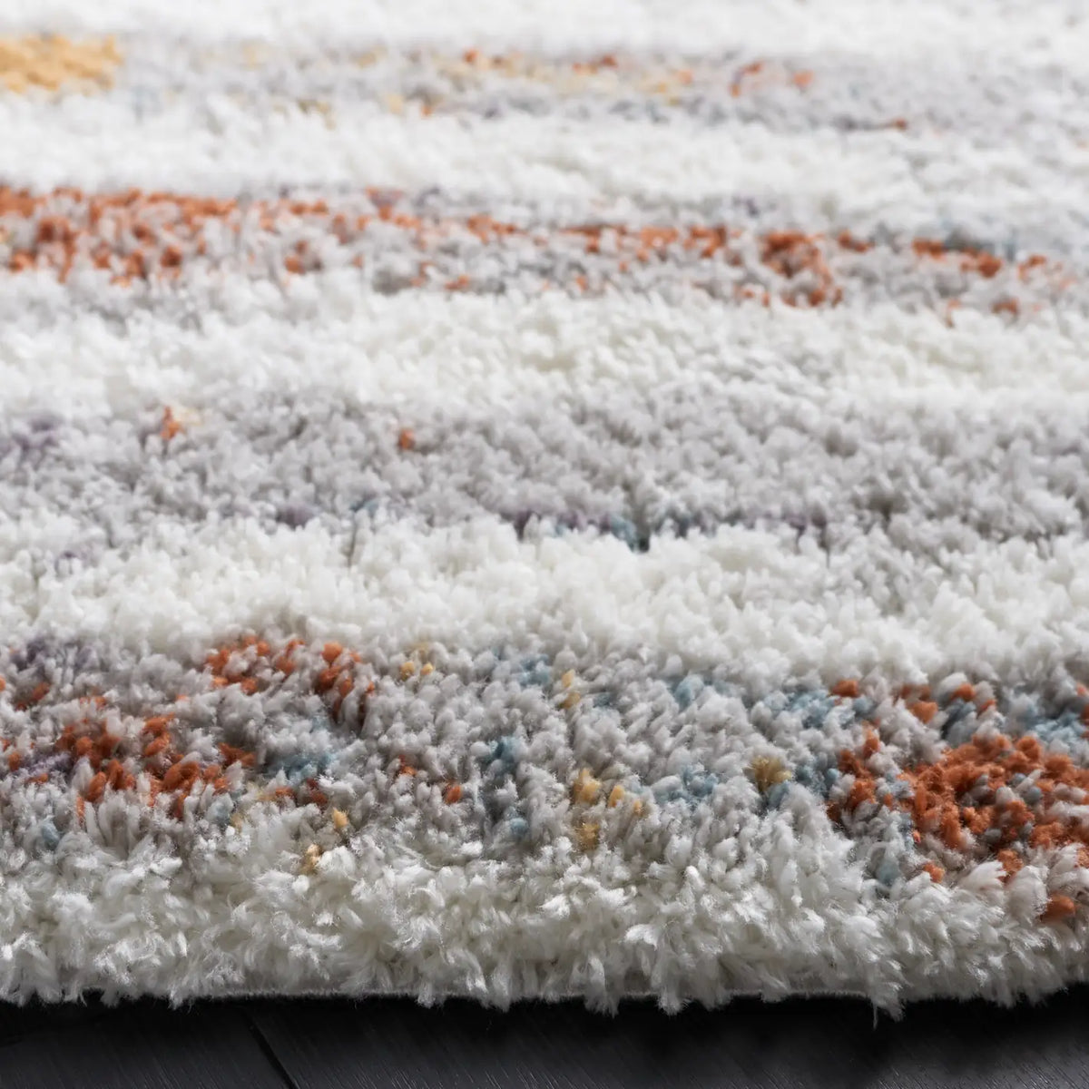 Safavieh Berber Shag 7'-0" x 7'-0" Rug in Blue Rust / Ivory