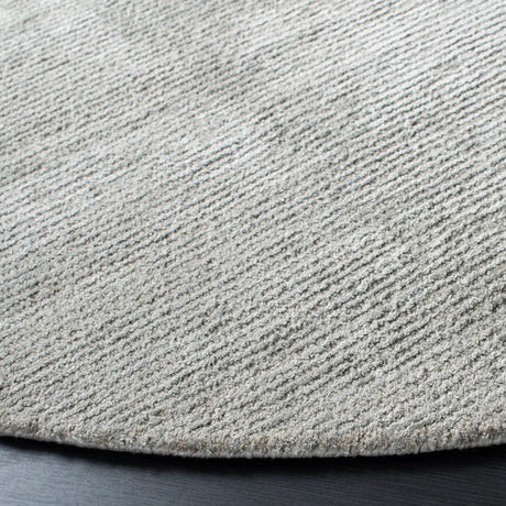 Safavieh Himalaya 6'-0" x 6'-0" Rug in Grey