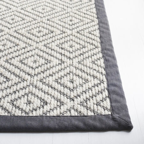 Safavieh Palm Beach 5'-0" x 8'-0" Rug in Grey / Dark Grey