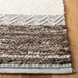 Safavieh Natura 4'-0" x 6'-0" Rug in Brown / Ivory