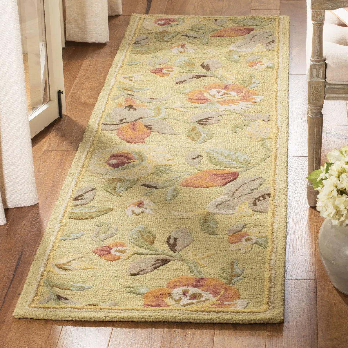 Safavieh Blossom 2'-3" x 8'-0" Rug in Green / Multi