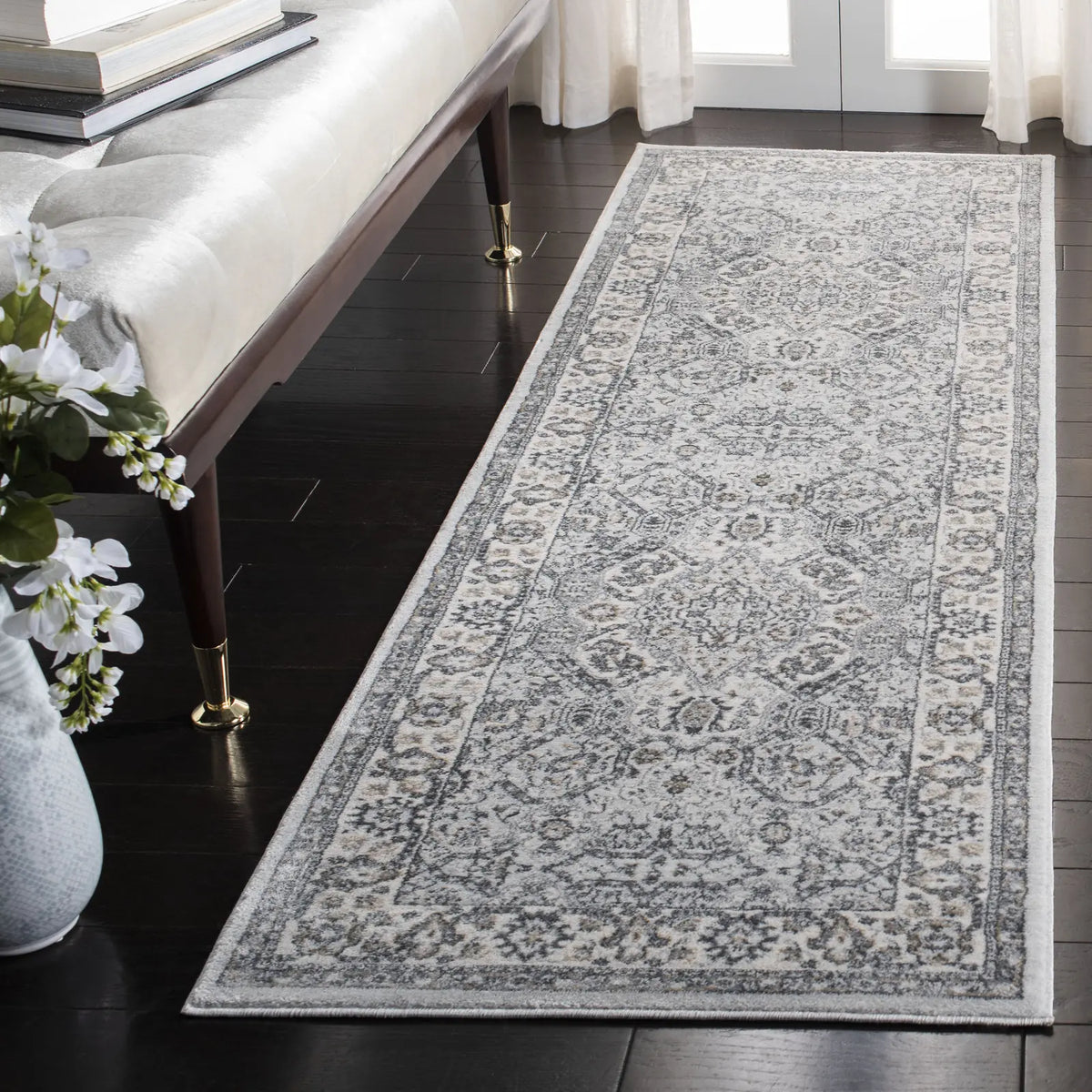 Safavieh Isabella 2'-2" x 11'-0" Rug in Light Grey / Cream