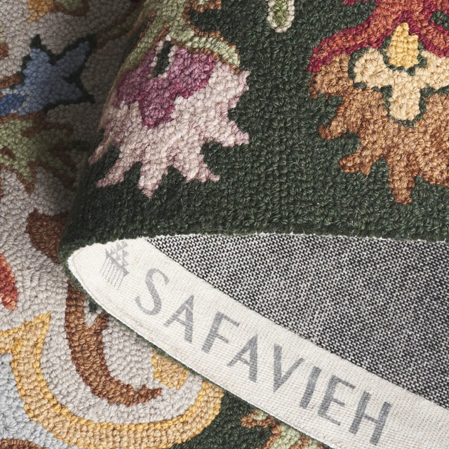 Safavieh Chelsea 2'-3" x 8'-0" Rug in Green / Grey