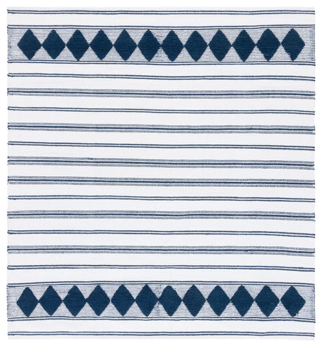 Safavieh Montauk 6'-0" x 6'-0" Rug in Navy / Ivory