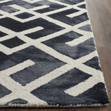 Safavieh Dip Dye 2'-3" x 6'-0" Rug in Graphite / Ivory