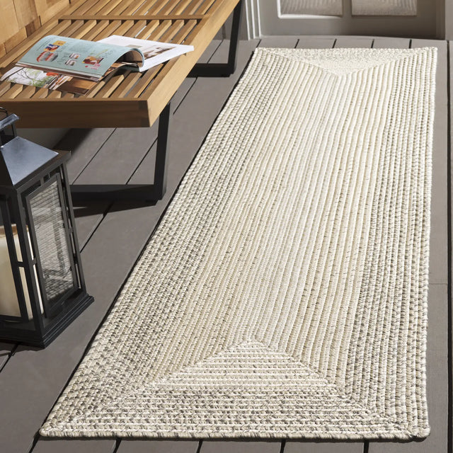 Safavieh Braided 2'-3" x 8'-0" Rug in Ivory / Grey
