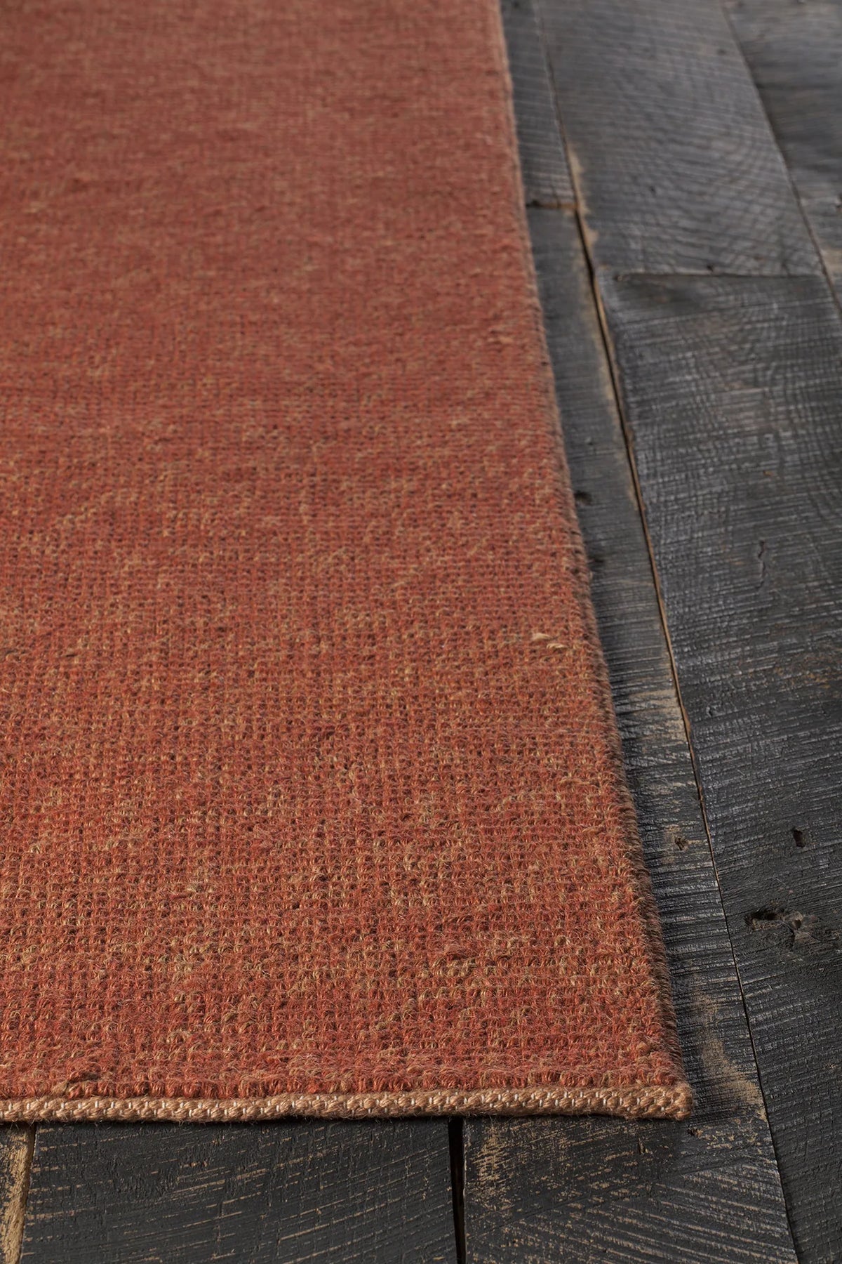 Chandra Amco AMC-36502 Rust rug, corner detail
