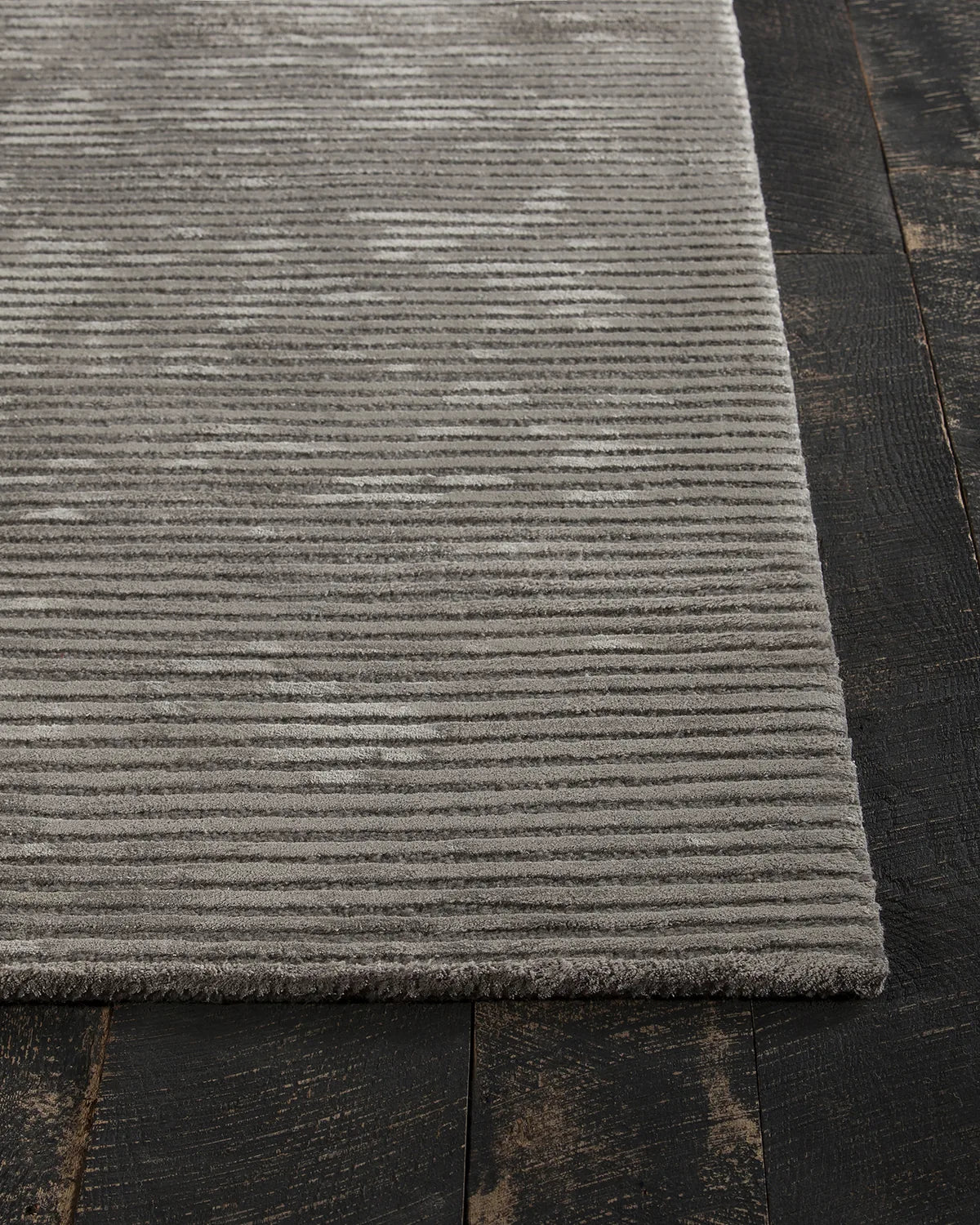 Chandra Angelo ANG-26200 Taupe rug, corner detail