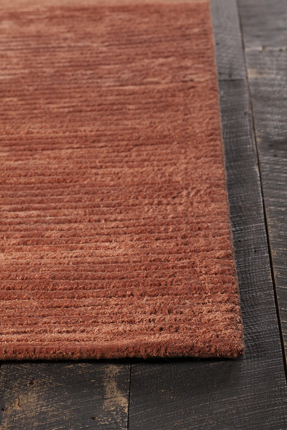 Chandra Angelo ANG-26203 Orange rug, corner detail