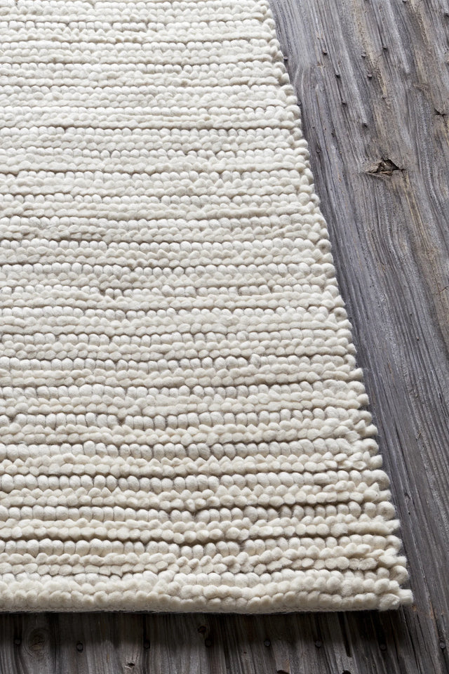 Chandra Anni ANN-11400 Ivory rug, corner detail