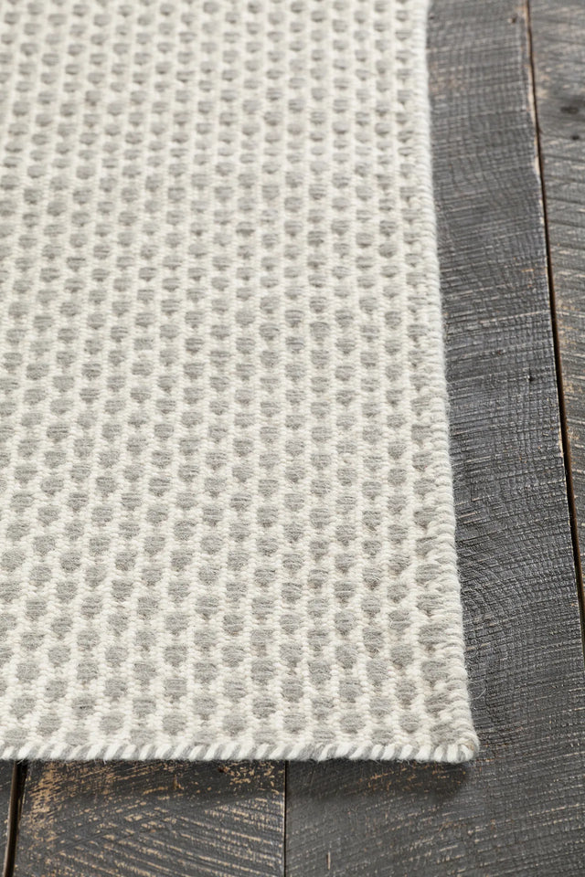 Chandra Bristol BRI-35809 Grey and White rug, corner detail