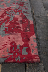 Chandra Brynn BRY-42700 Red and Grey rug, corner detail