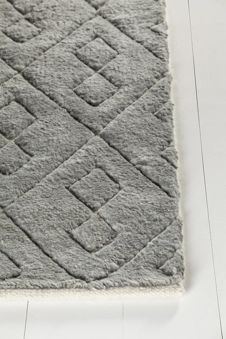 Chandra Catalina CAT-45100 Silver rug, corner detail