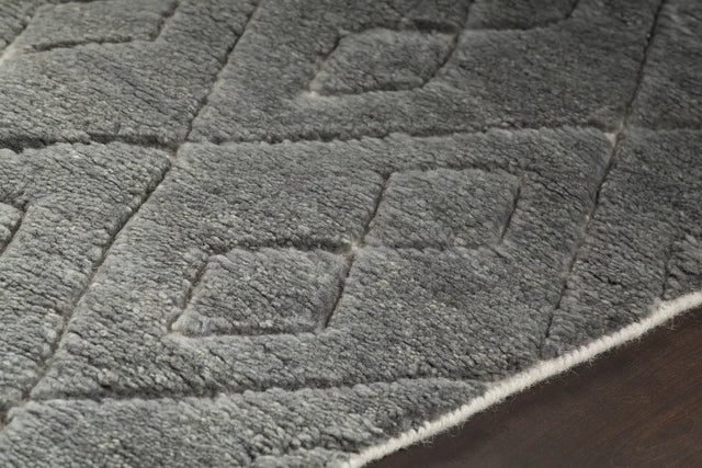 Chandra Catalina CAT-45100 Silver rug, side detail view