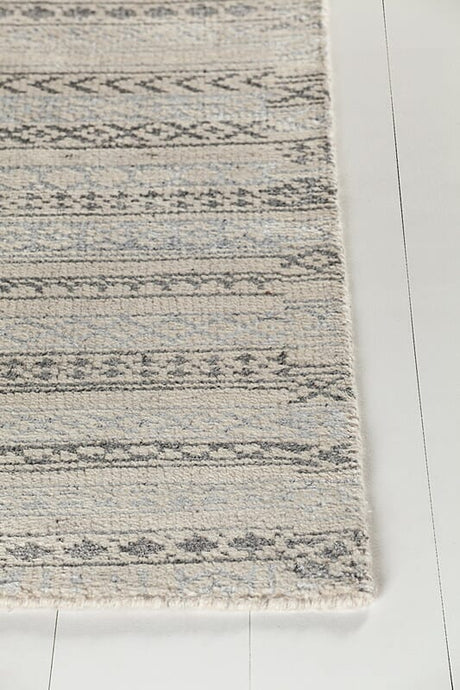 Chandra Isla Isl44201 White / Grey Rugs.