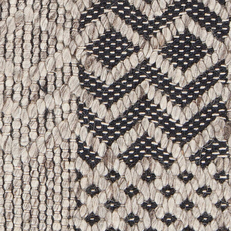 Chandra Salona Sal-34503 Black Rugs.