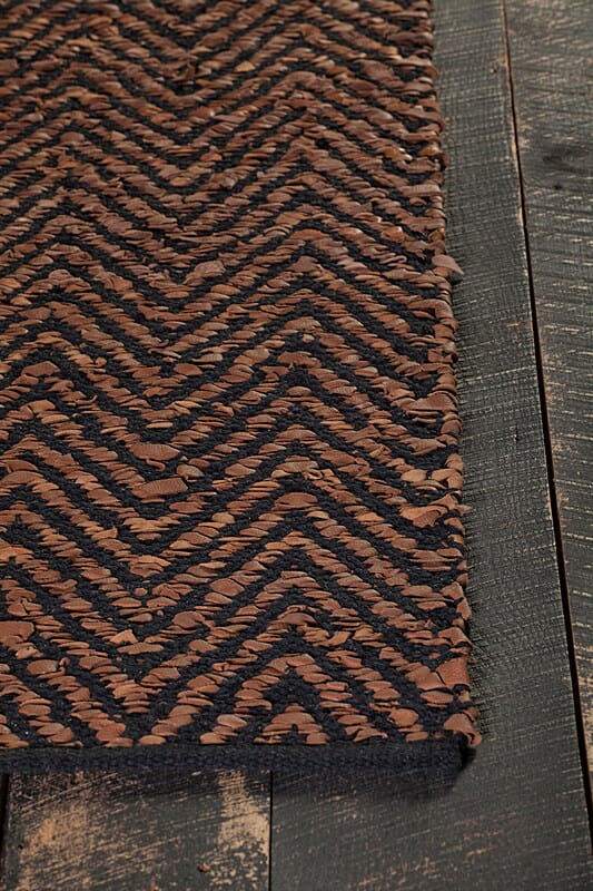 Chandra Sora Sor40201 Brown / Black Rugs.