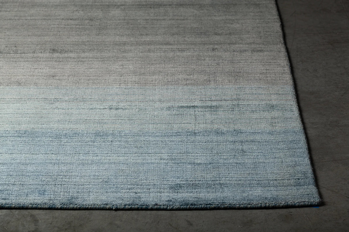 Chandra Cleo CLE-49105 Blue and Grey rug, corner detail