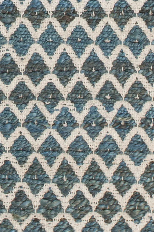 Chandra Costa COS-39102 Blue and White rug, texture close-up