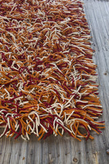 Chandra Cyrah CYR-10801 Red and Orange and Ivory rug, corner detail