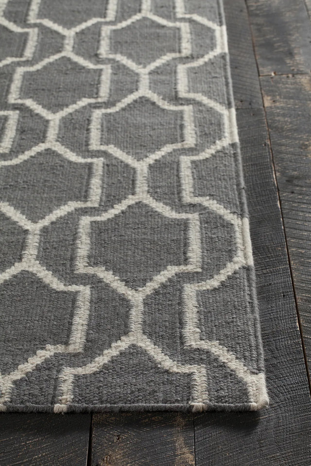 Chandra Dacio DAC-34600 Grey and White rug, corner detail
