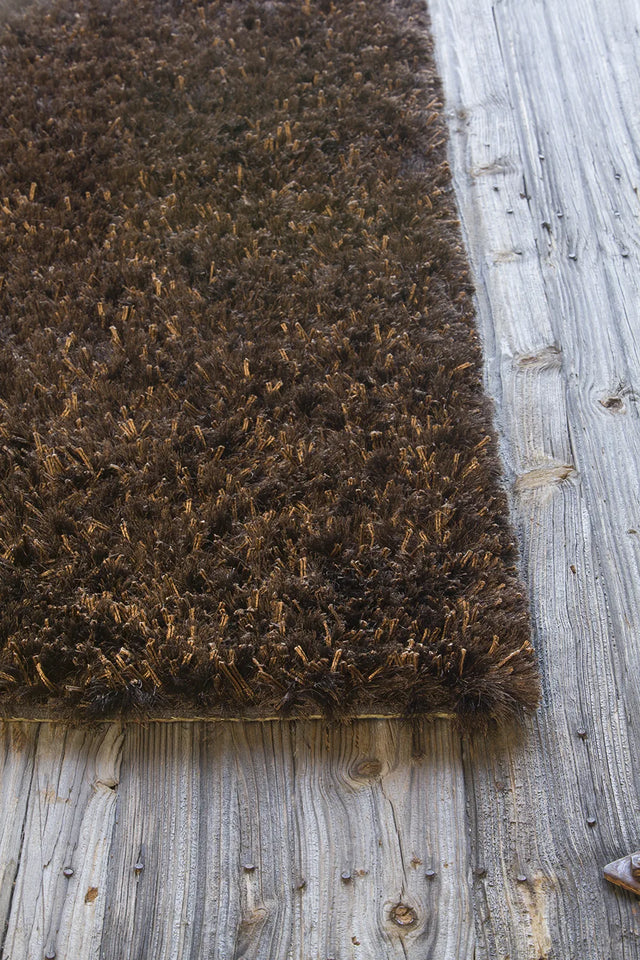 Chandra Dior DIO-14402 Brown and Black rug, corner detail