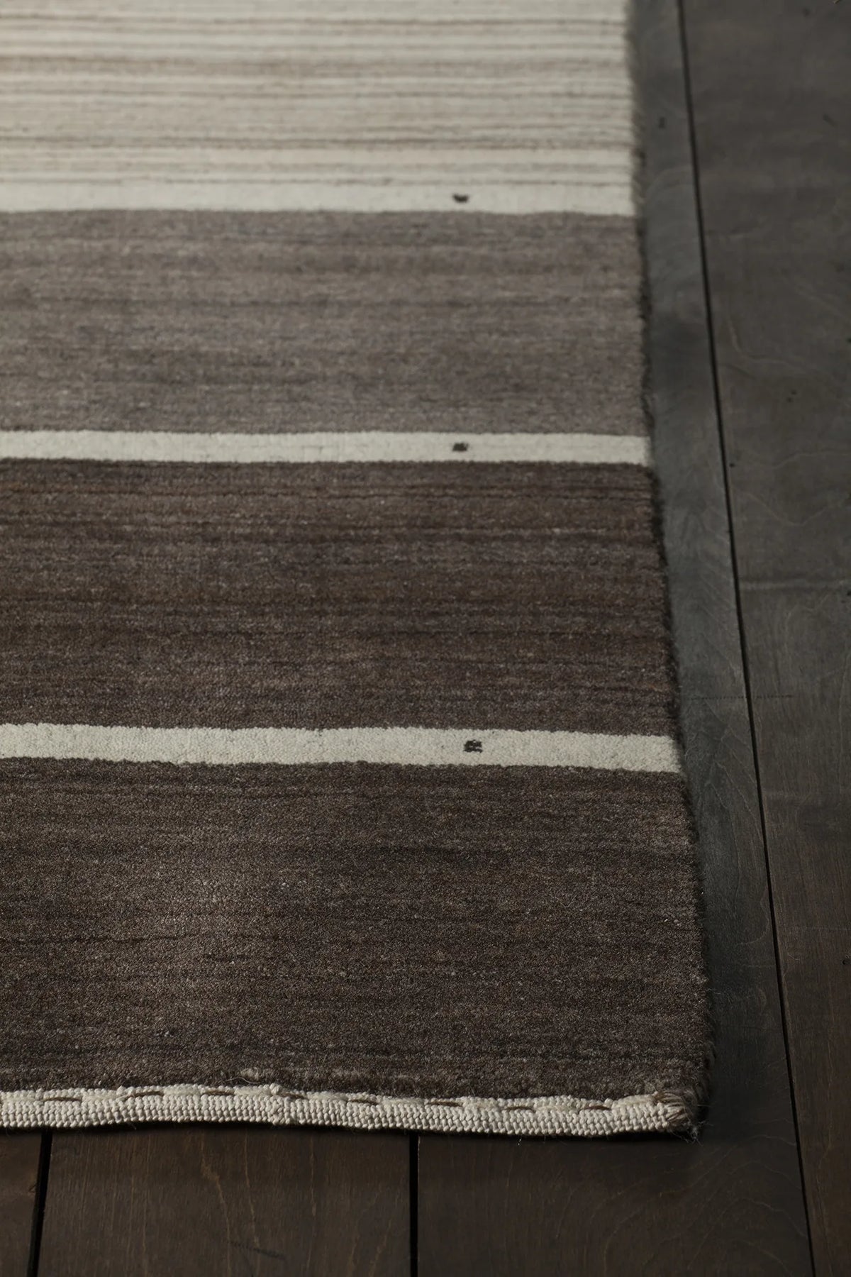 Chandra Elantra ELA-51702 Brown and Beige rug, corner detail