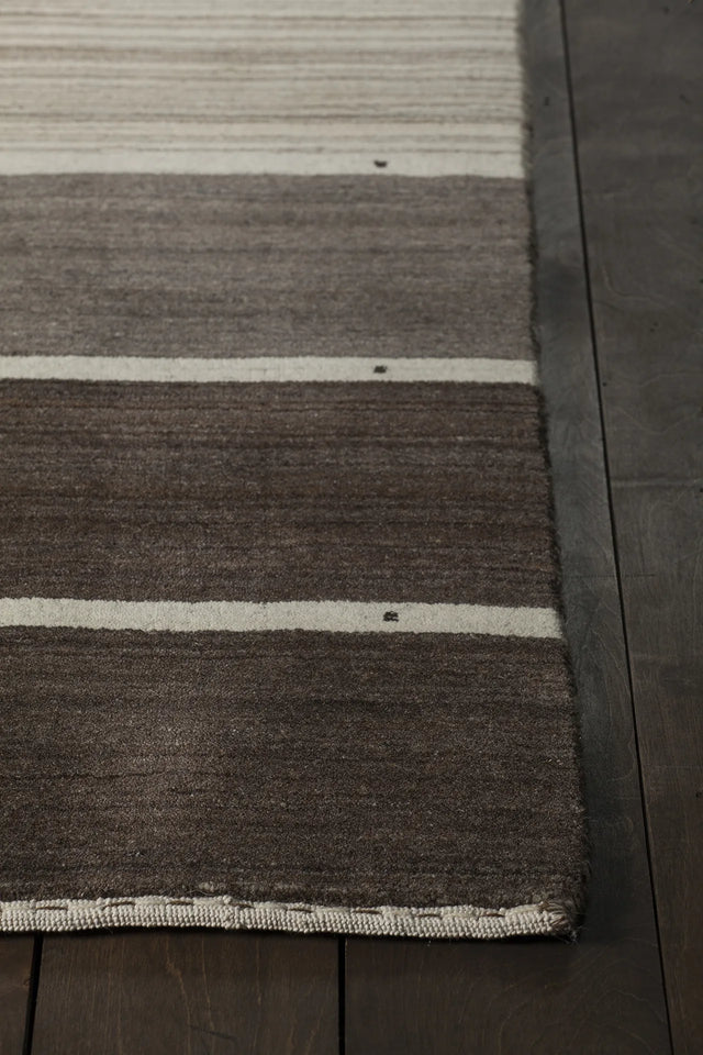 Chandra Elantra ELA-51702 Brown and Beige rug, corner detail