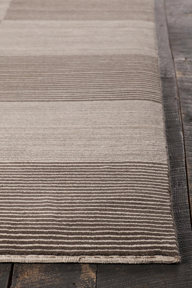 Chandra Elantra ELA-51704 Cream and Brown rug, corner detail