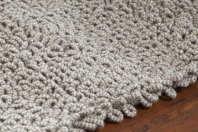 Chandra Evelyn EVE-38601 Taupe rug, side detail view