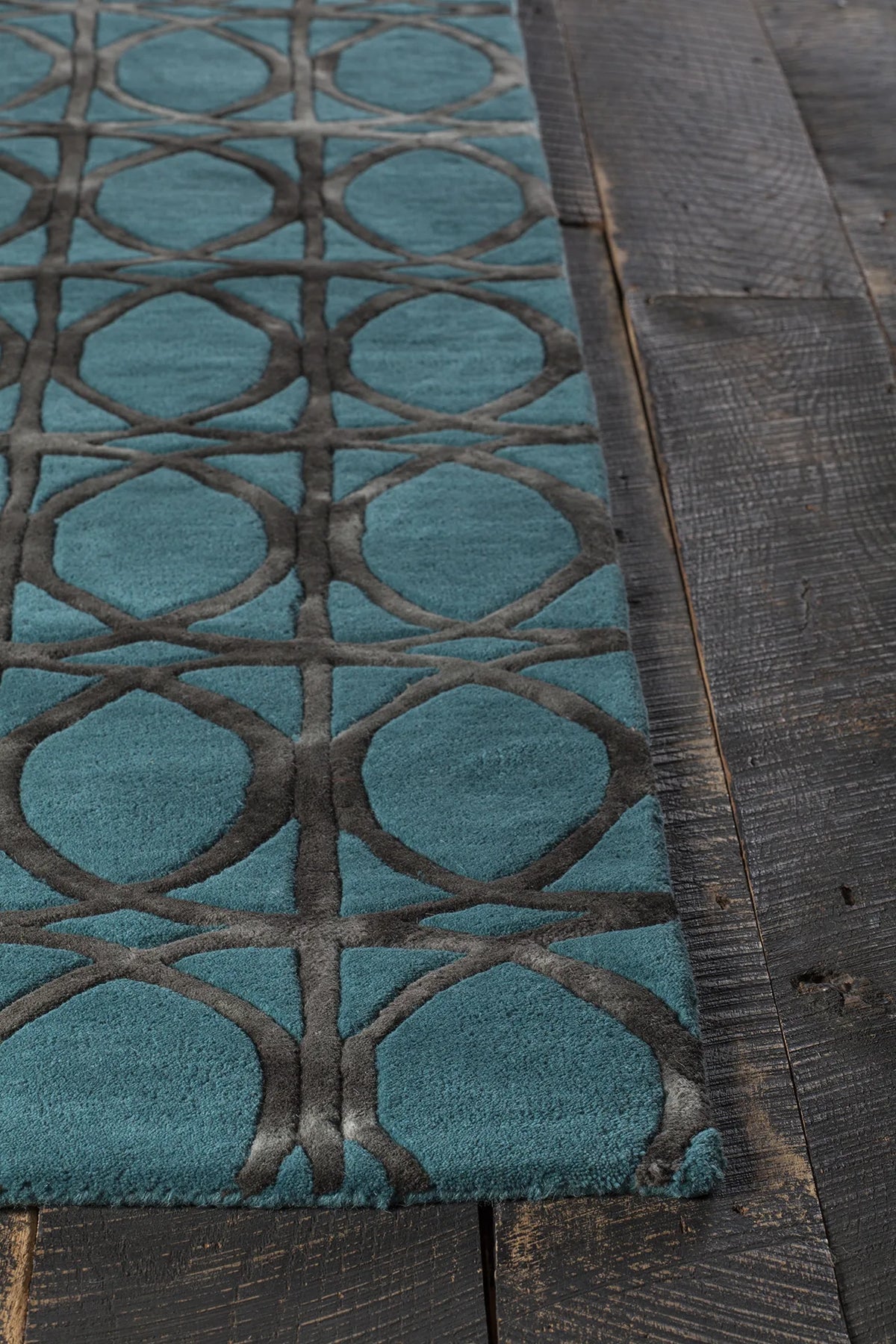 Chandra Fran FRA-42100 Teal and Charcoal rug, corner detail