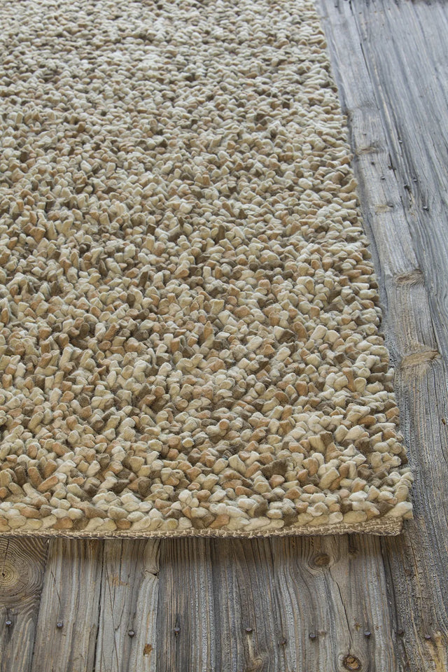 Chandra Gems GEM-9603 Taupe and Ivory and Tan rug, corner detail