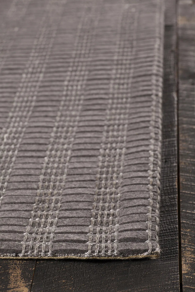 Chandra Gisela GIS-38902 Grey rug, corner detail