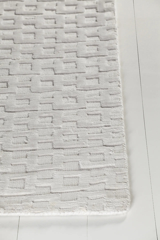 Chandra Hallie HAL-45002 White rug, corner detail