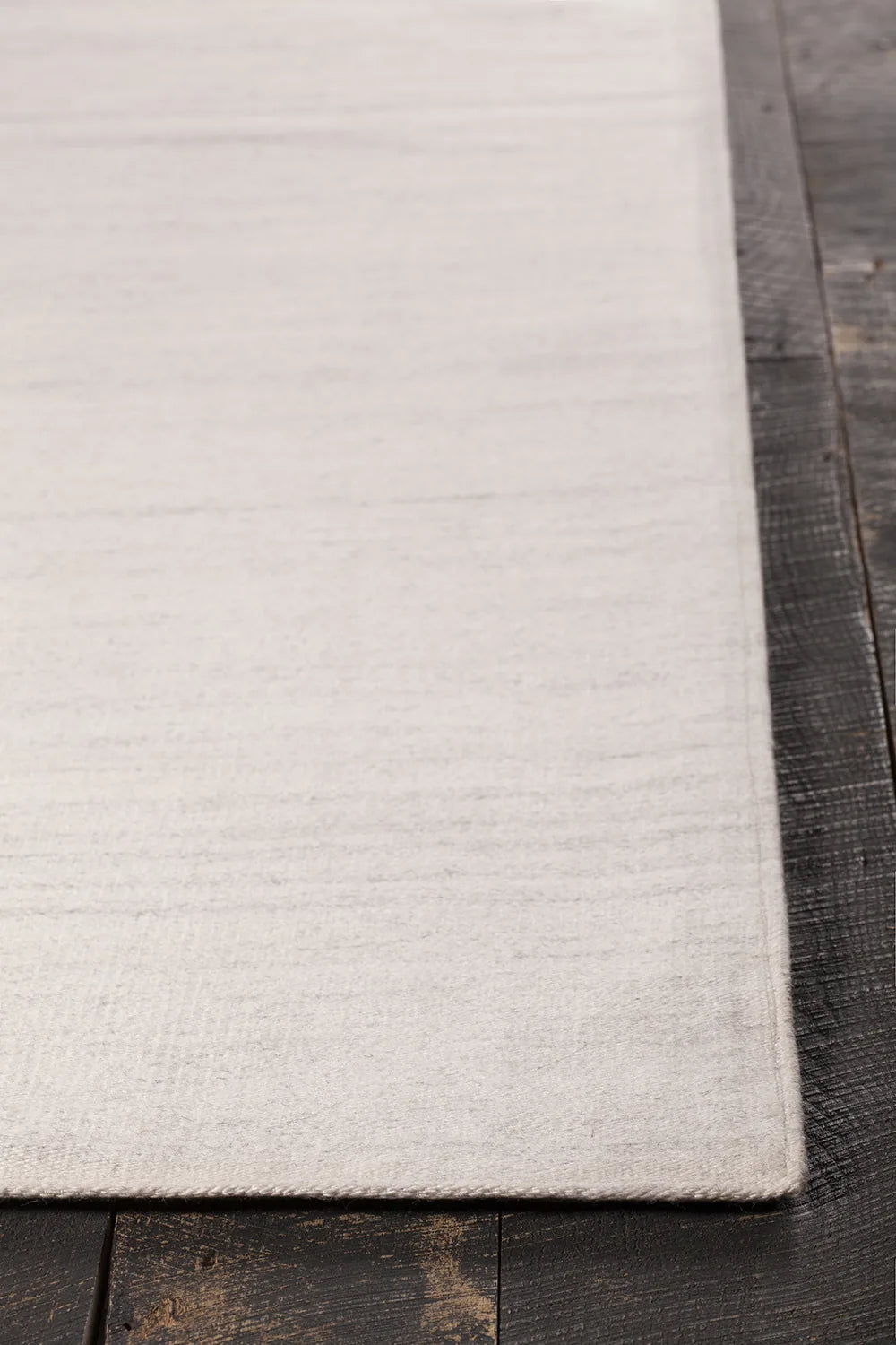 Chandra Hedonia HED-33603 Ivory rug, corner detail