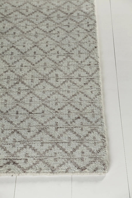 Chandra Isla ISL-44203 Grey and Blue rug, corner detail