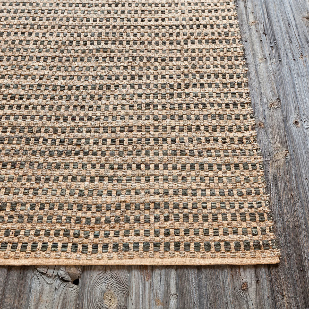 Chandra Jazz JAZ-17003 Tan and Black rug, corner detail