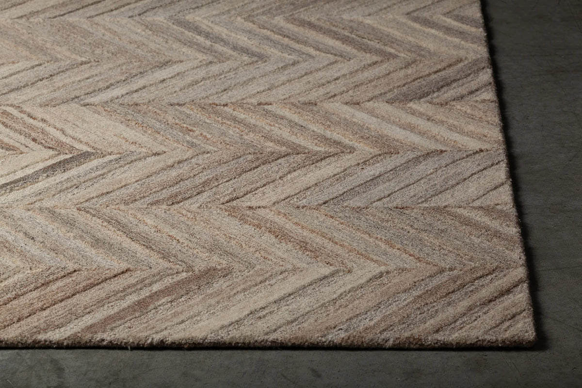 Chandra Lyril LYR-50201 Grey and Brown and Natural rug, corner detail