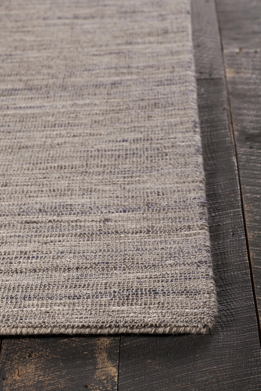 Chandra Medona MED-37401 Sand and Blue and Brown rug, corner detail