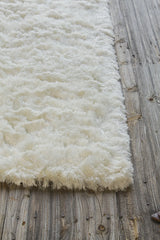 Chandra Naya NAY-18805 White rug, corner detail