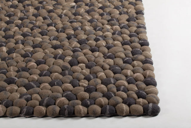 Chandra Pebbles PEB-46701 Brown and Grey rug, corner detail