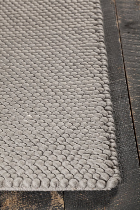 Chandra Quina QUI-42901 Silver rug, corner detail