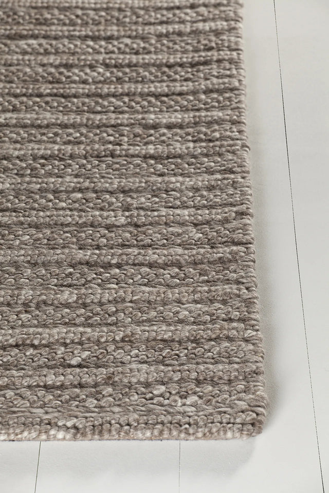 Chandra Saira SAI-44703 Brown rug, corner detail