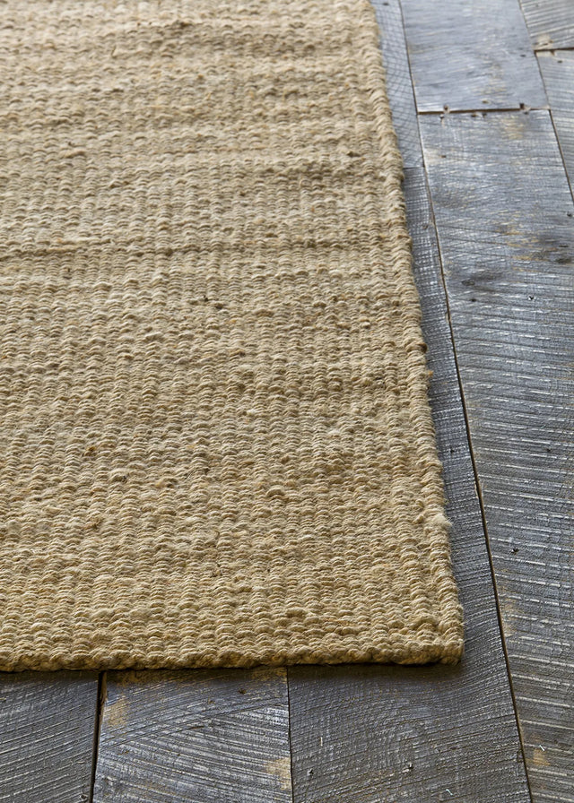 Chandra Saket SAK-3701 Natural Tan rug, corner detail