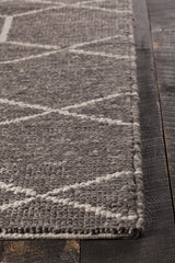 Chandra Slone SLO-32800 Grey rug, corner detail