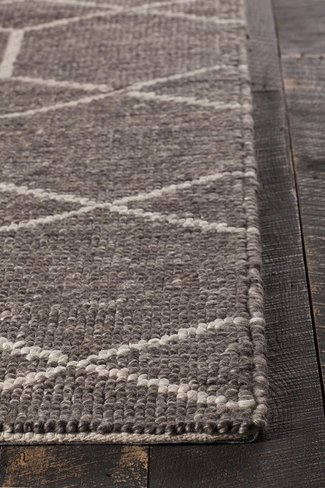 Chandra Slone SLO-32800 Grey rug, corner detail