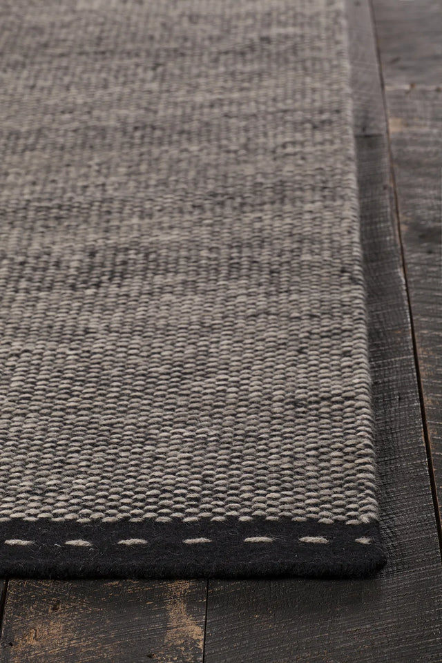Chandra Sonnet SON-35900 Grey and Black rug, corner detail
