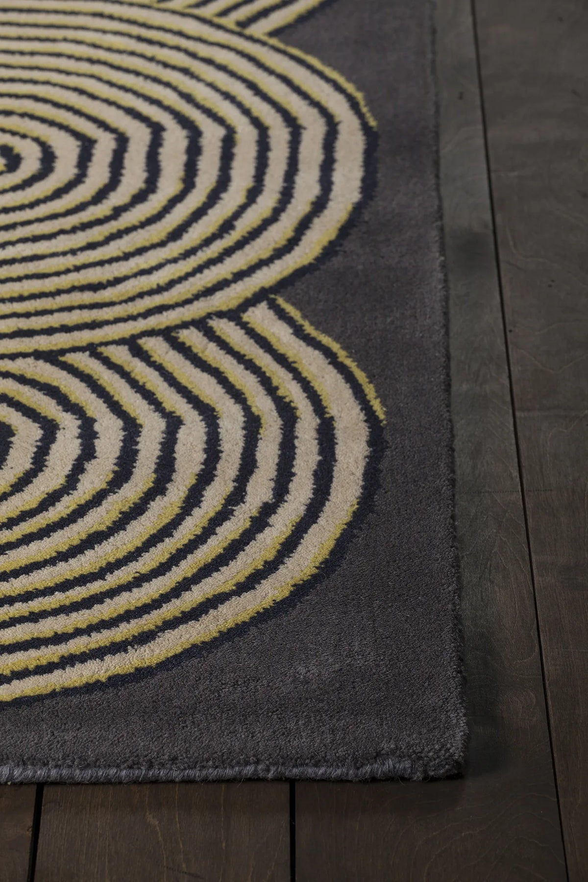 Chandra Stella STE-52239 Grey and Cream and Yellow rug, corner detail